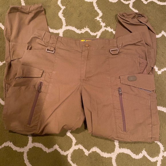 Brown Tactical Cargo Pants - Picture 1 of 8